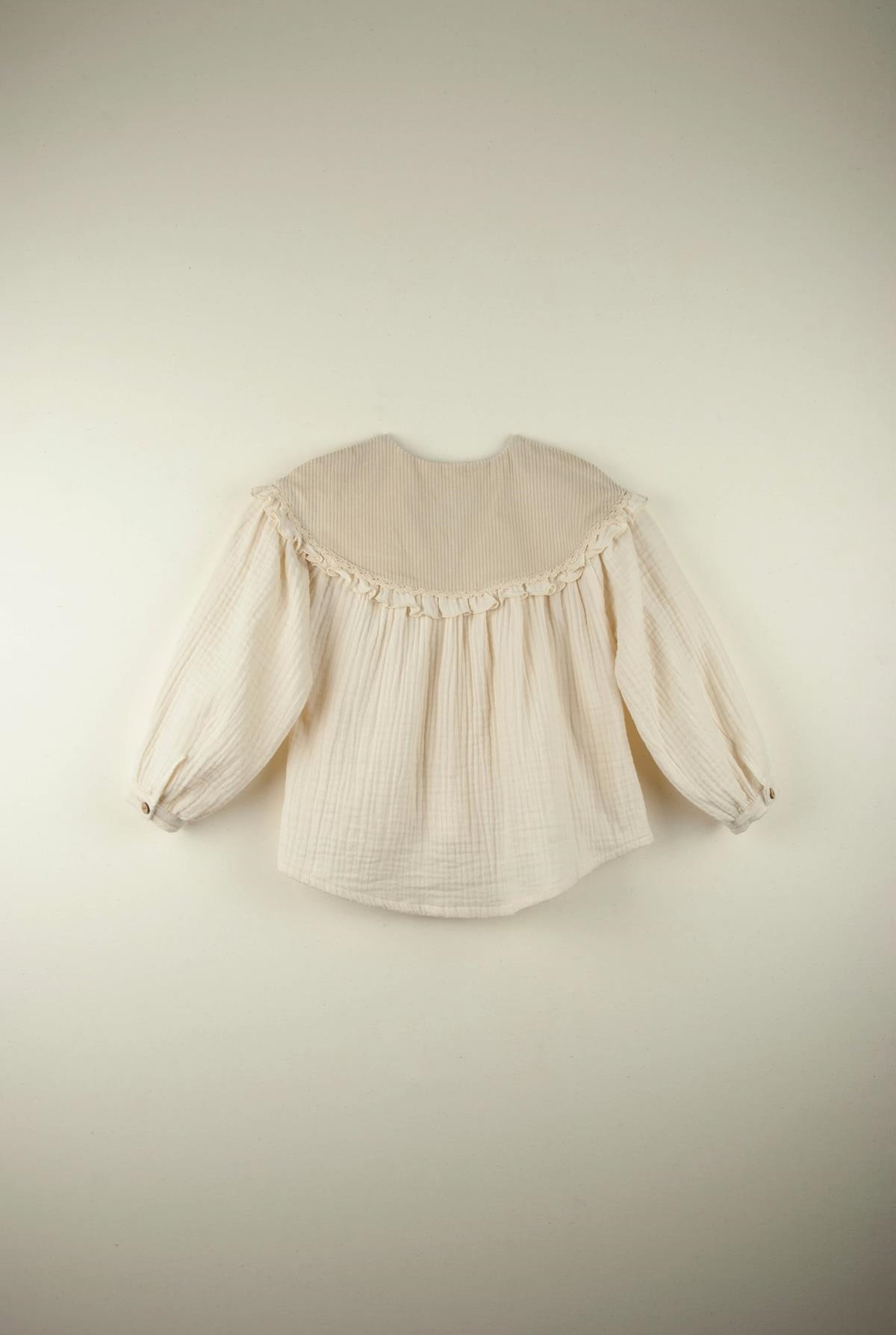 Mod.13.2 Off-white yoke blouse | AW21.22 Mod.13.2 Off-white yoke blouse | 1