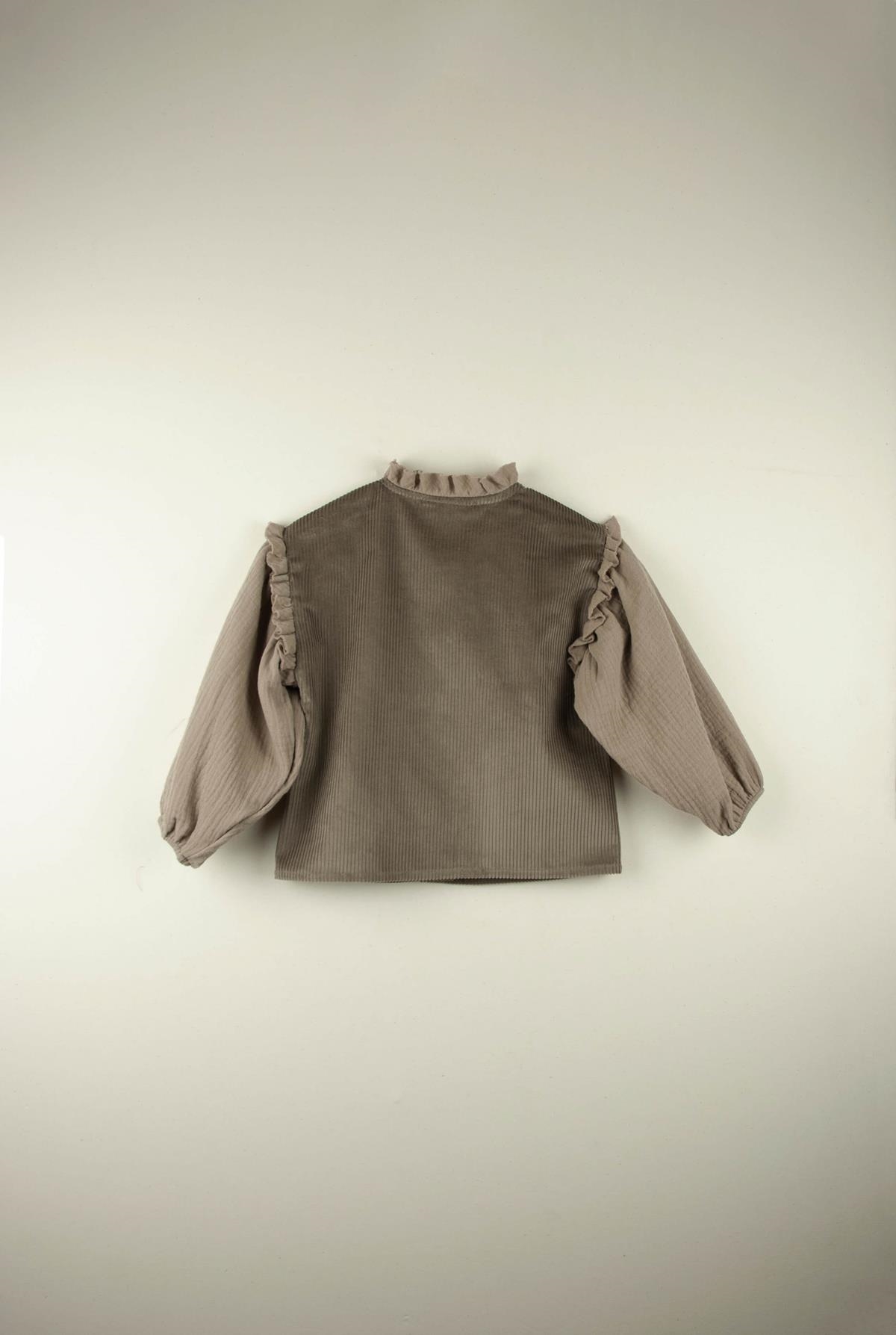 Mod.14.3 Taupe blouse with puffed sleeve | AW21.22 Mod.14.3 Taupe blouse with puffed sleeve | 1