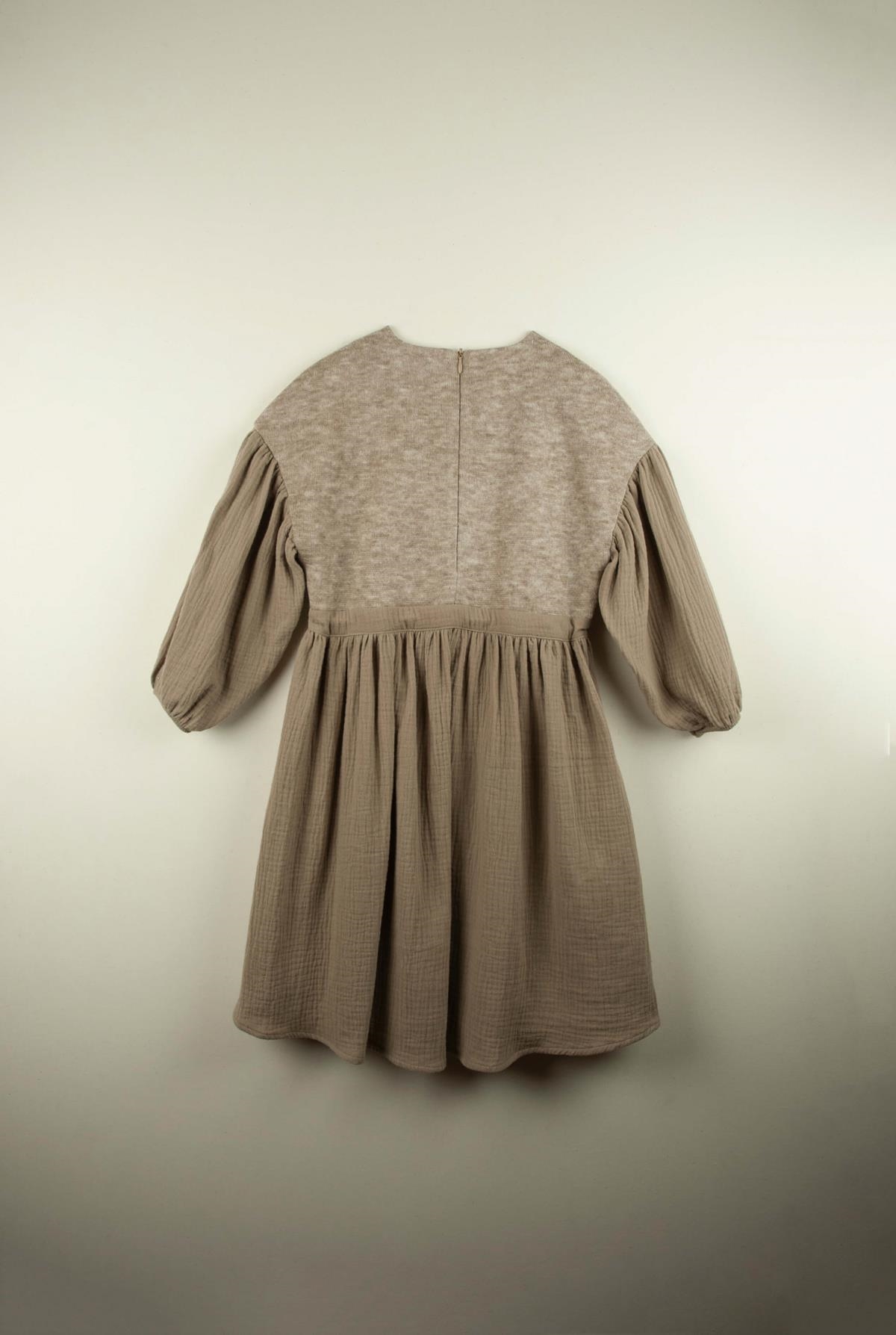 Mod.32.1 Taupe dress with embroidered sides | AW21.22 Mod.32.1 Taupe dress with embroidered sides | 1