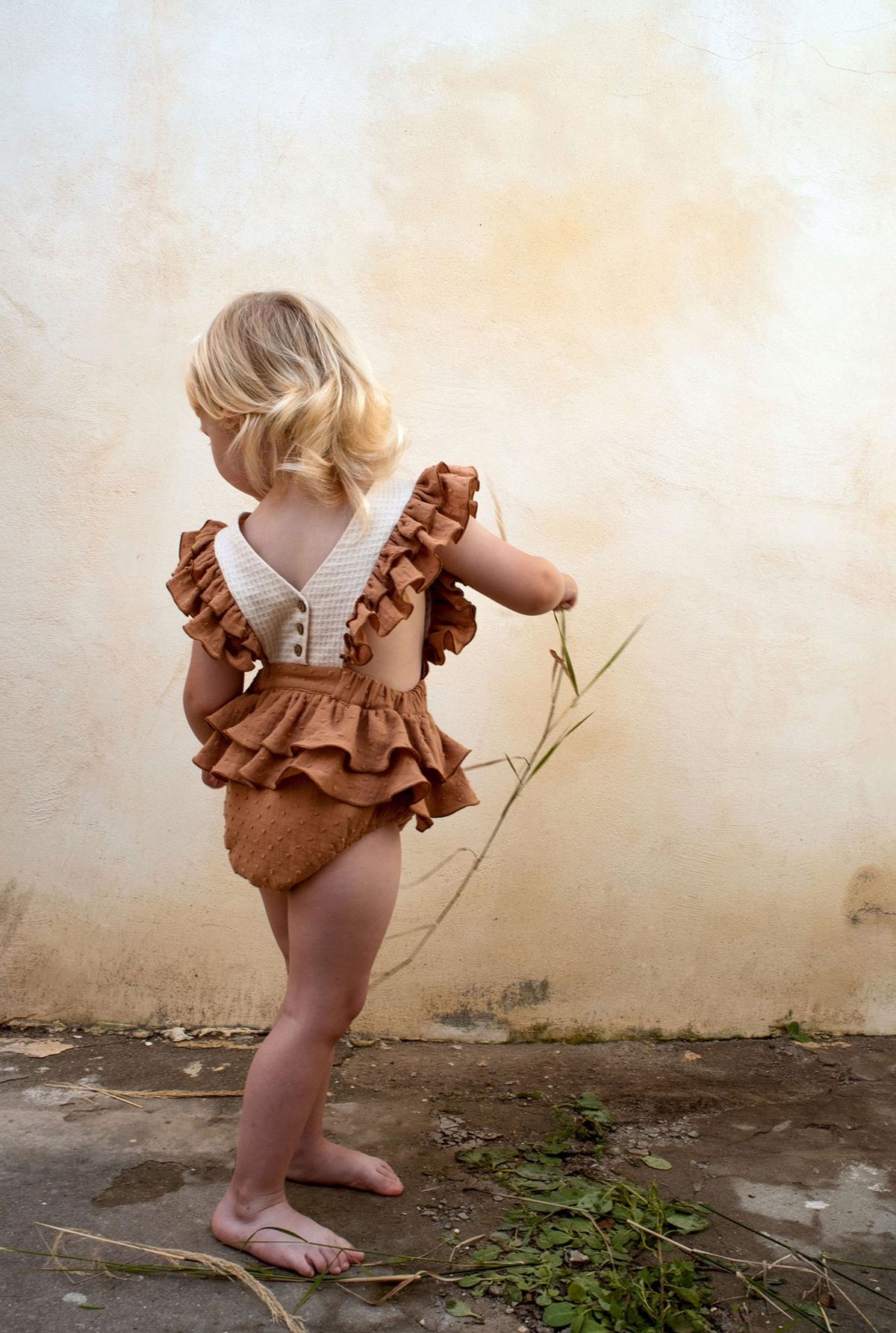 Mod.6.1 Terracotta romper suit with embroidered bib | SS22 Mod.6.1 Terracotta romper suit with embroidered bib | 1