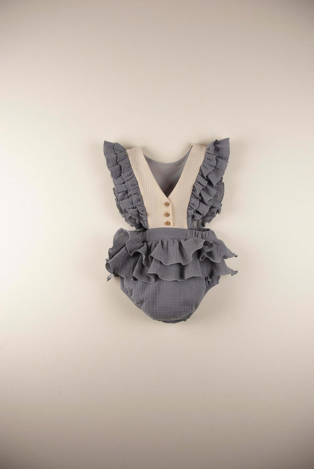 Mod.6.3 Greyish-blue romper suit with embroidered bib | SS22 Mod.6.3 Greyish-blue romper suit with embroidered bib | 1