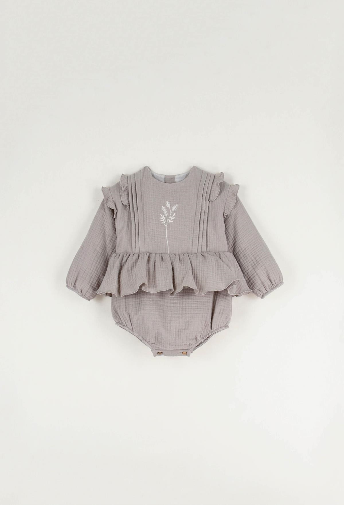 Mod.3.1 Taupe organic fabric embroidered romper suit with pintucks | AW22.23 Mod.3.1 Taupe organic fabric embroidered romper suit with pintucks