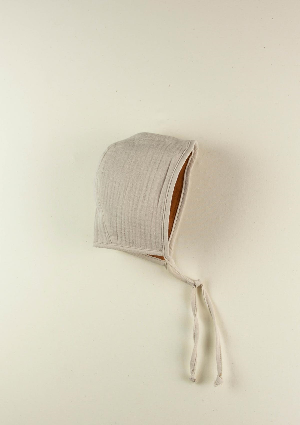 Mod.34.1 Brown reversible bonnet | SS21 Mod.34.1 Brown reversible bonnet