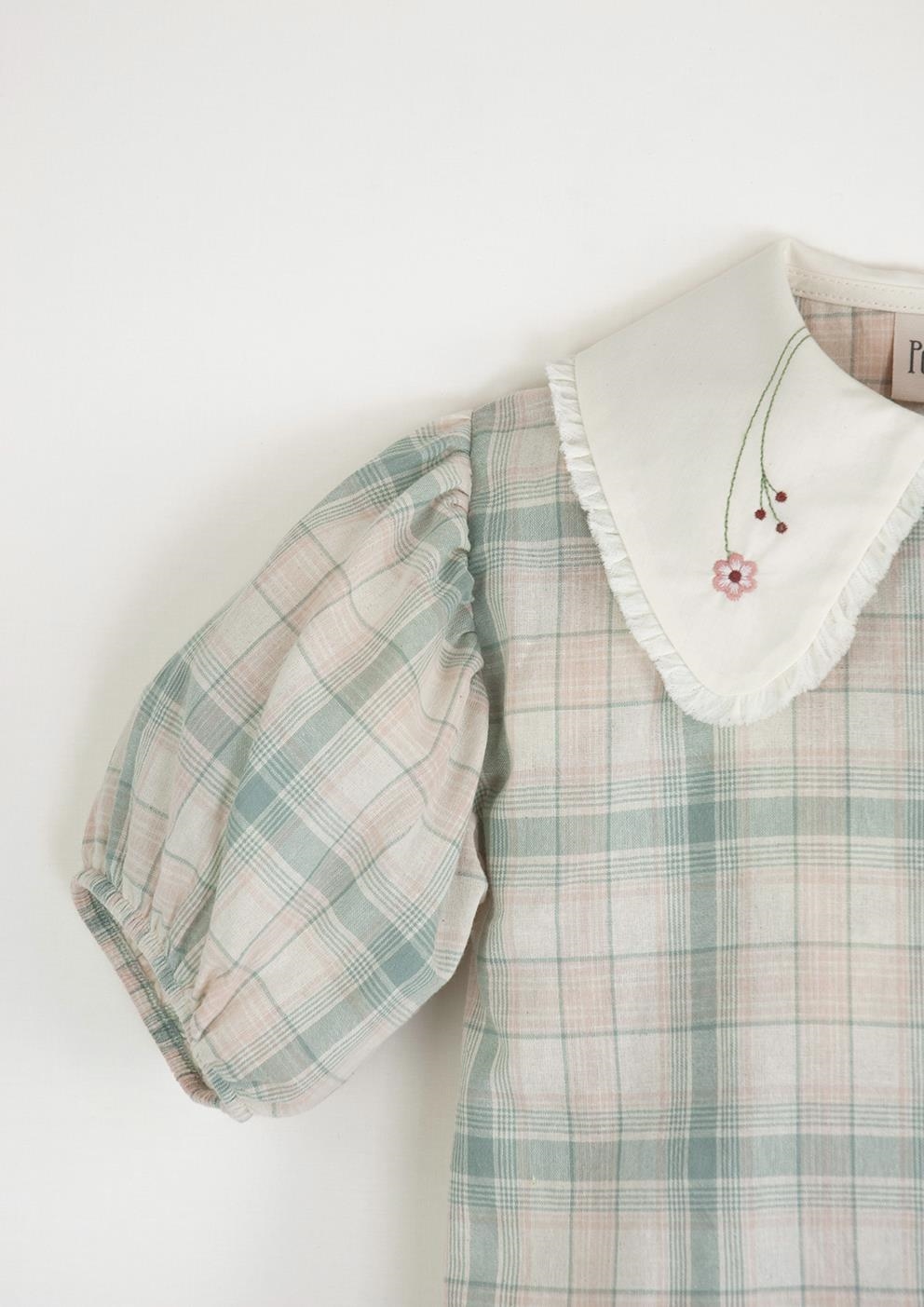 Mod.21.4 Pink plaid organic blouse with embroidered collar | SS23 Mod.21.4 Pink plaid organic blouse with embroidered collar