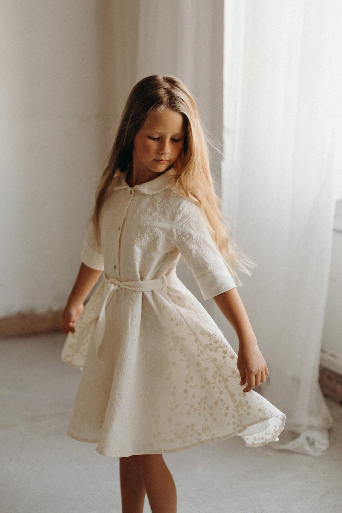 Mod.32.4 Off-white cape-style dress | SS23 Mod.32.4 Off-white cape-style dress