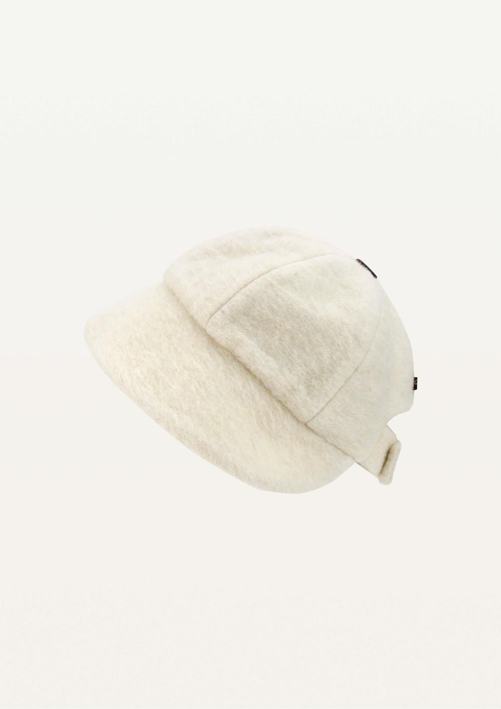 Mod.62.1 Off-white woollen peaked bonnet | AW2526 Mod.62.1 Off-white woollen peaked bonnet