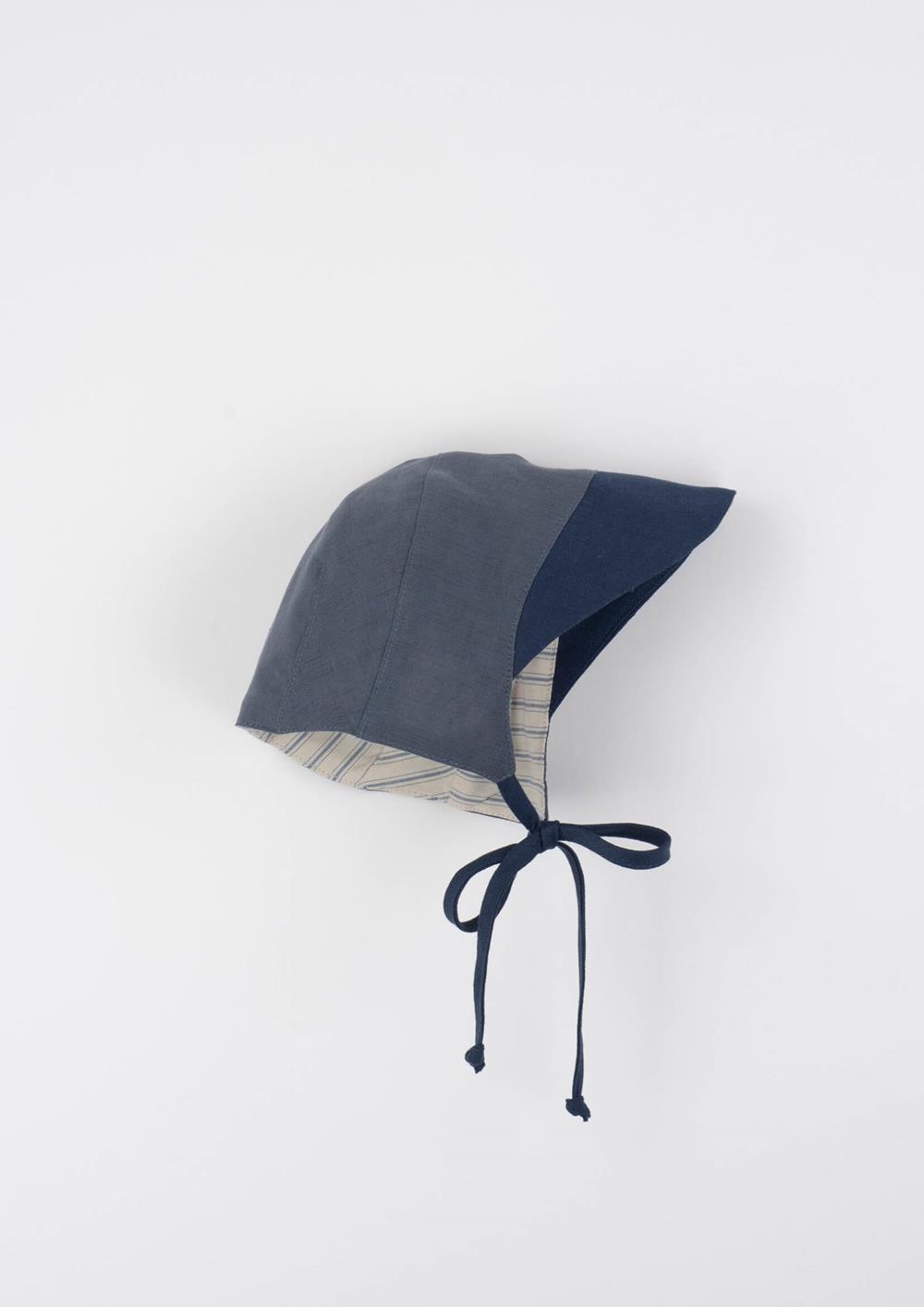 Mod.60.3 Slate blue linen bonnet with peak | SS26 Mod.60.3 Slate blue linen bonnet with peak