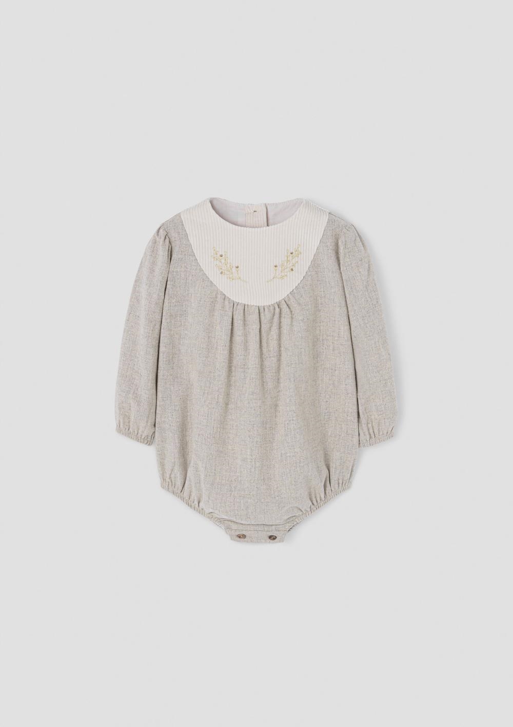 Mod.2.1 Sand romper suit with embroidered yoke | AW26.27 Mod.2.1 Sand romper suit with embroidered yoke